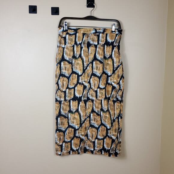 HUNTER BELL Dresses & Skirts - Hunter Bell Taylor Skirt in Abstract Giraffe Print Size 10